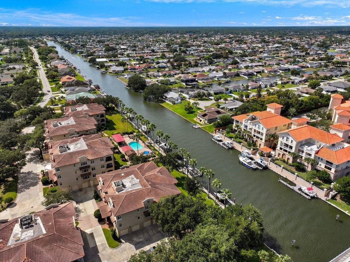114 CLUB HOUSE DRIVE, #305, Palm Coast, FL 32137 114 CLUB HOUSE DRIVE, #305, Palm Coast, FL 32137