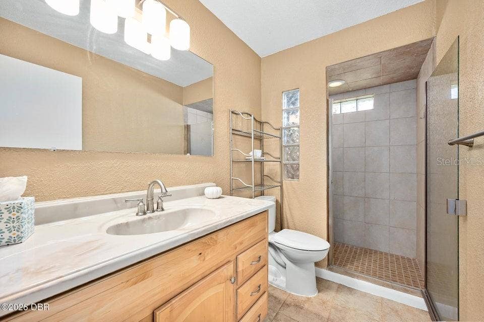 1324 GRANADA AVENUE, Daytona Beach, FL 32117 1324 GRANADA AVENUE, Daytona Beach, FL 32117