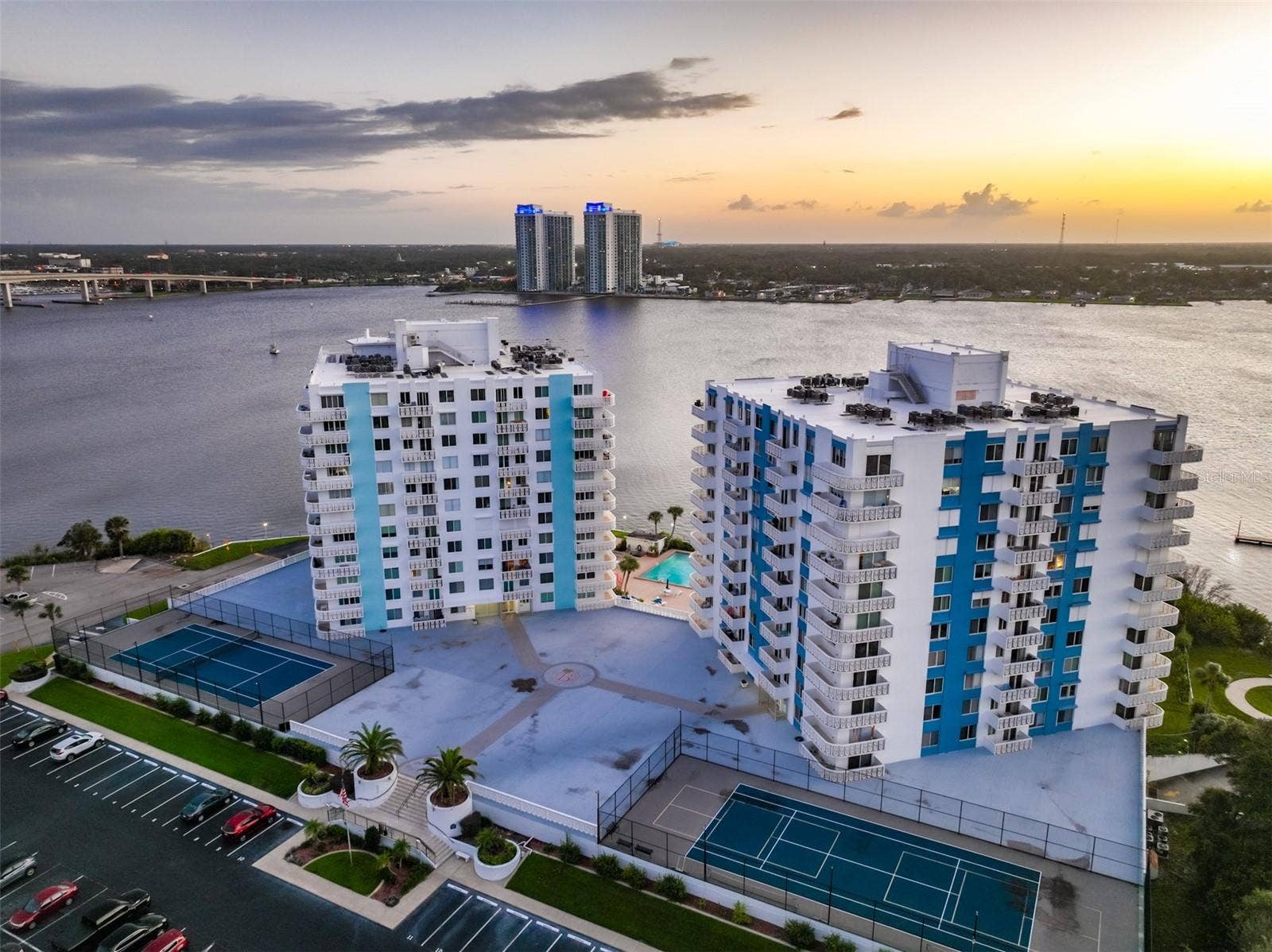 925 N HALIFAX AVENUE, #910, Daytona Beach, FL 32118
