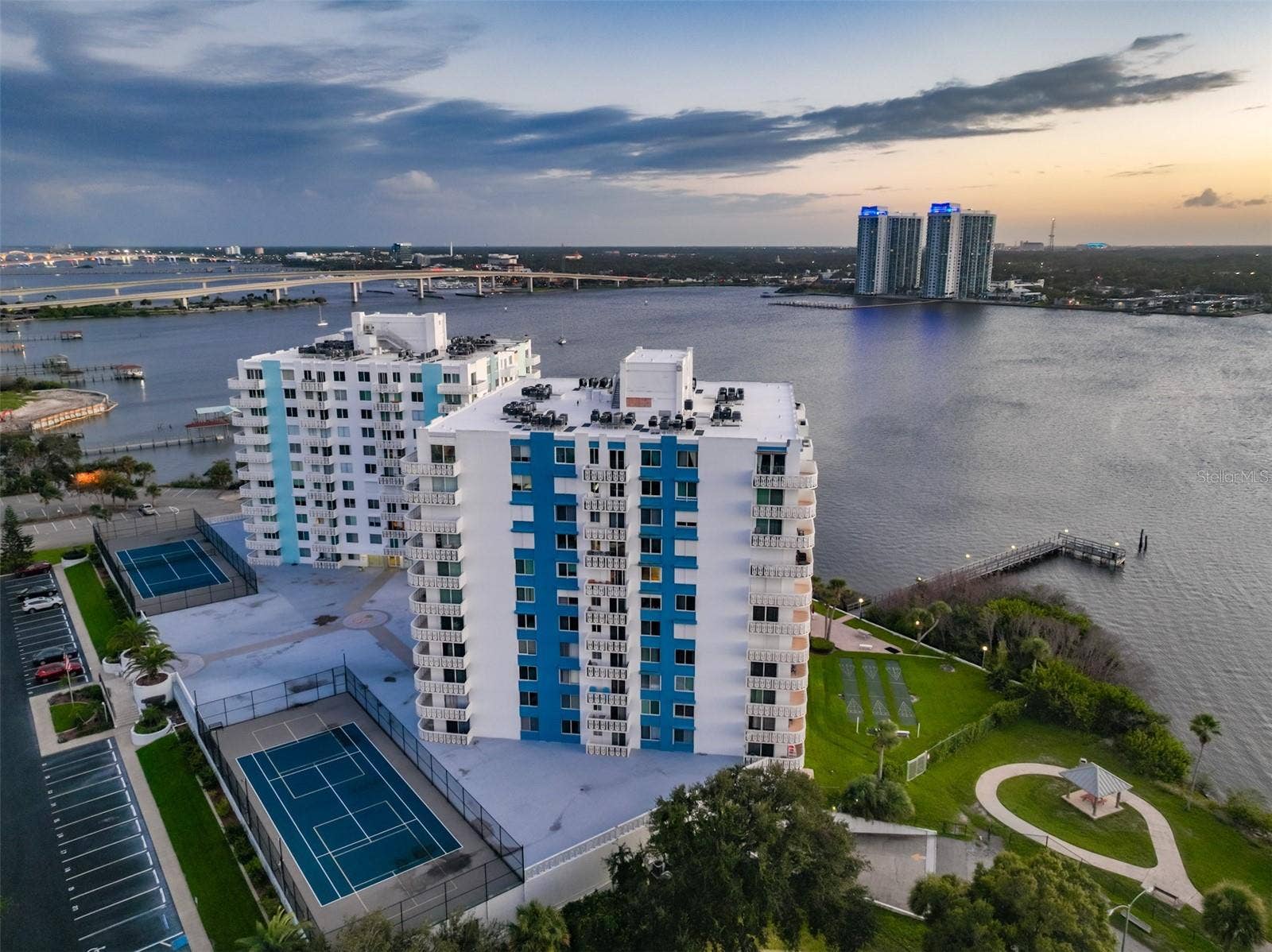 925 N HALIFAX AVENUE, #910, Daytona Beach, FL 32118