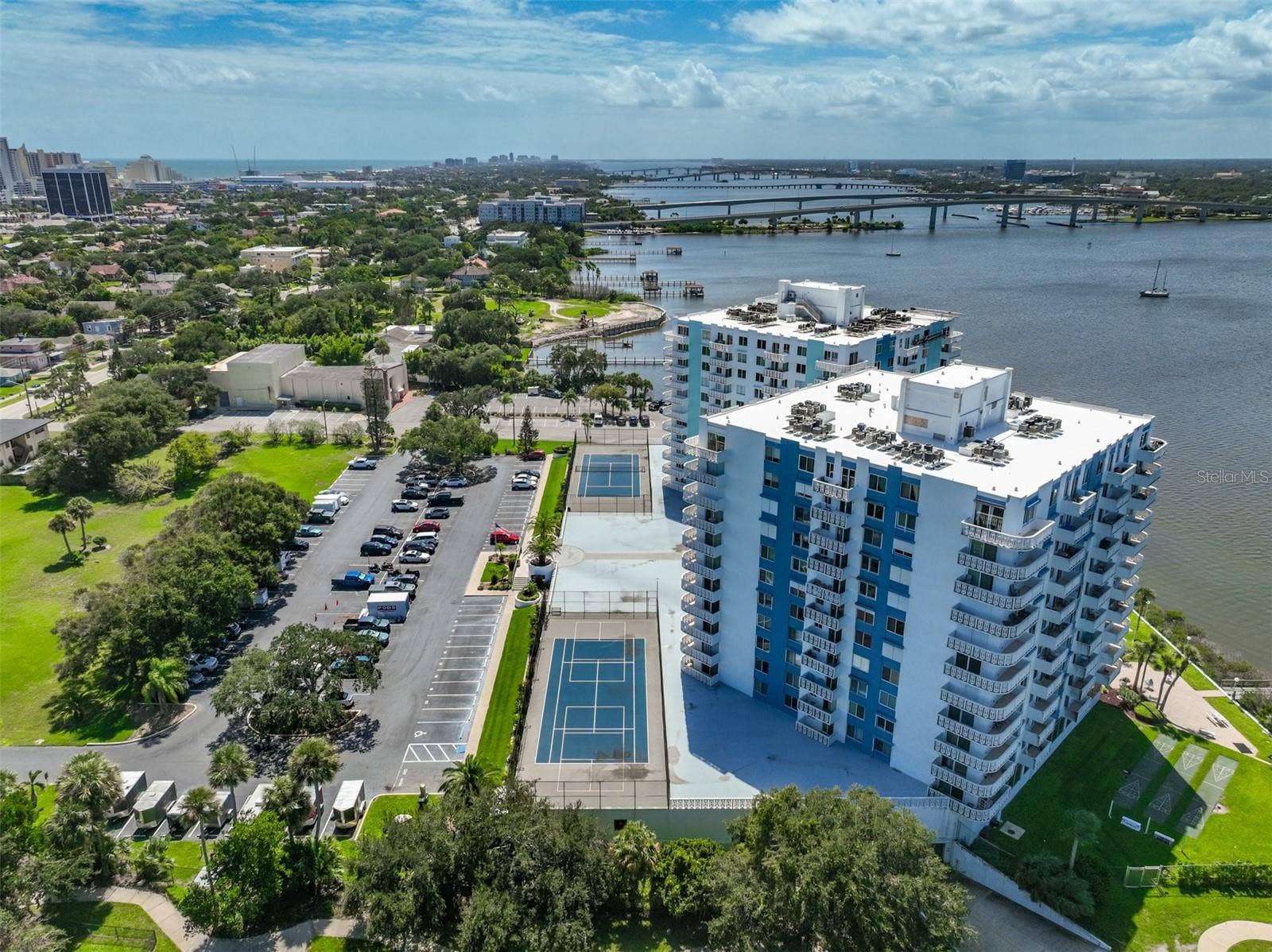 925 N HALIFAX AVENUE, #910, Daytona Beach, FL 32118
