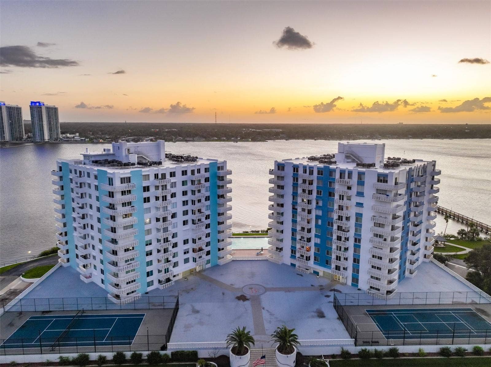 925 N HALIFAX AVENUE, #910, Daytona Beach, FL 32118