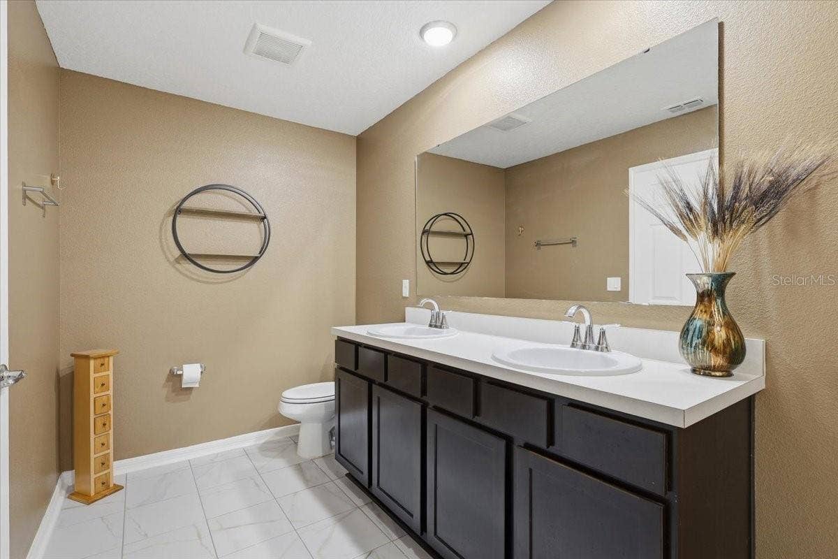 7 UNIVERSAL TRAIL, Palm Coast, FL 32164 Master Bathroom