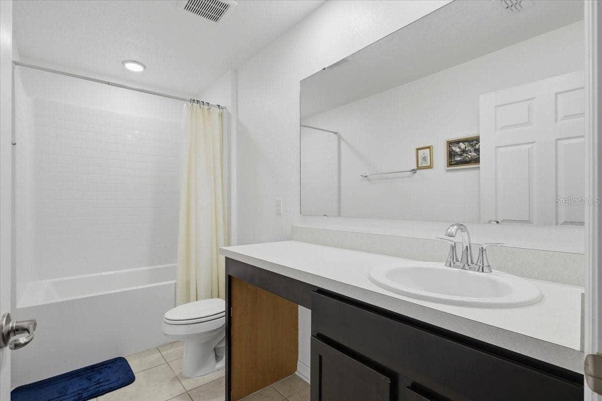 7 UNIVERSAL TRAIL, Palm Coast, FL 32164 7 UNIVERSAL TRAIL, Palm Coast, FL 32164