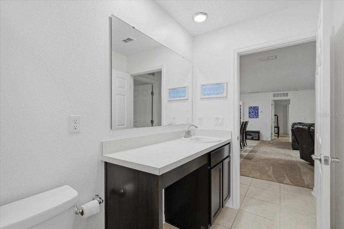 7 UNIVERSAL TRAIL, Palm Coast, FL 32164 7 UNIVERSAL TRAIL, Palm Coast, FL 32164
