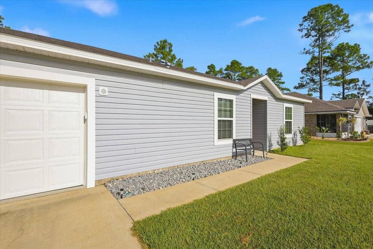 7 UNIVERSAL TRAIL, Palm Coast, FL 32164 7 UNIVERSAL TRAIL, Palm Coast, FL 32164