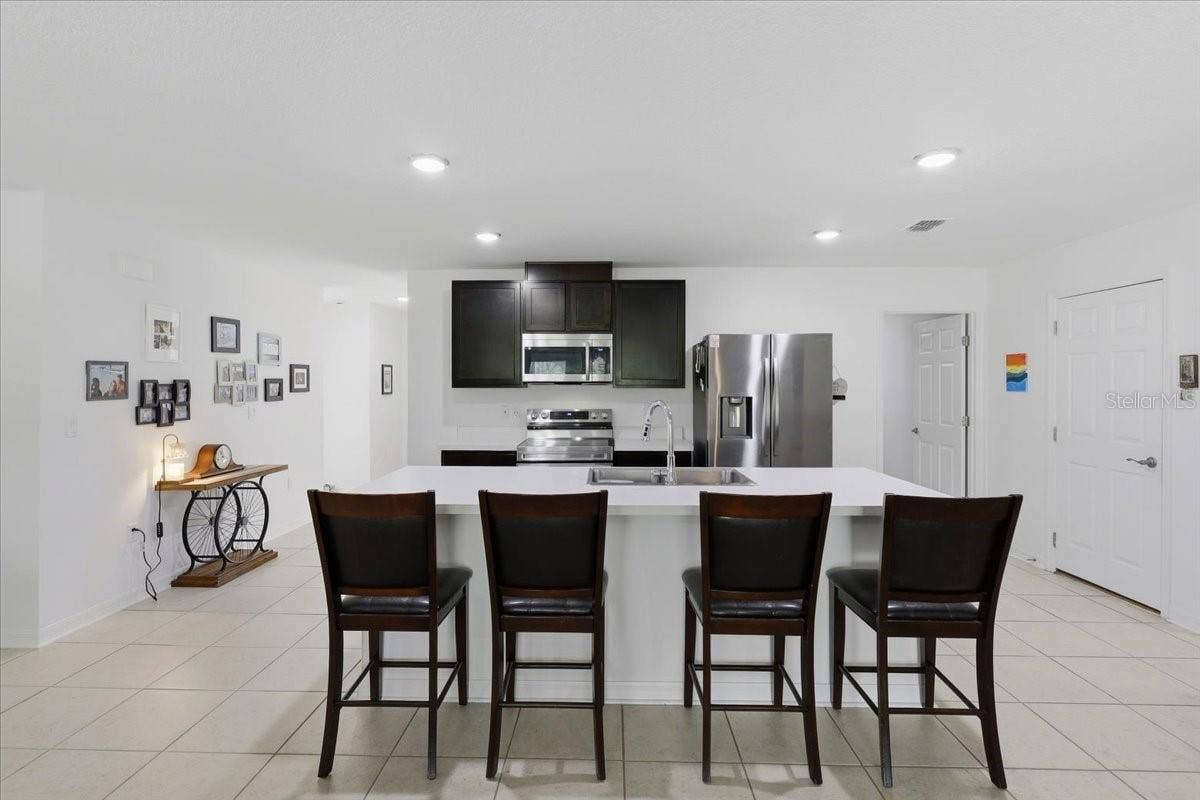 7 UNIVERSAL TRAIL, Palm Coast, FL 32164 7 UNIVERSAL TRAIL, Palm Coast, FL 32164