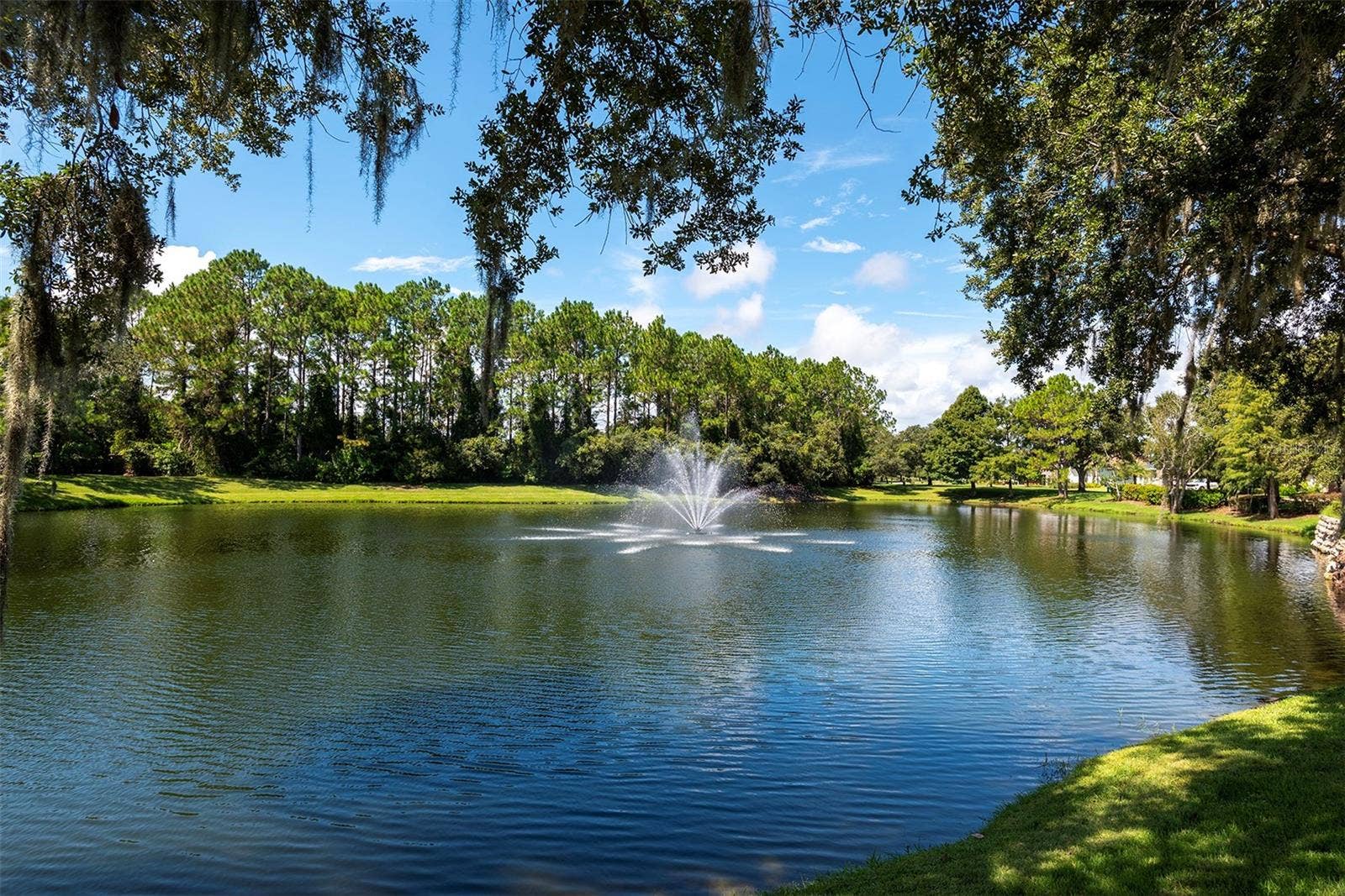 653 MAHOGANY RUN, Palm Coast, FL 32137