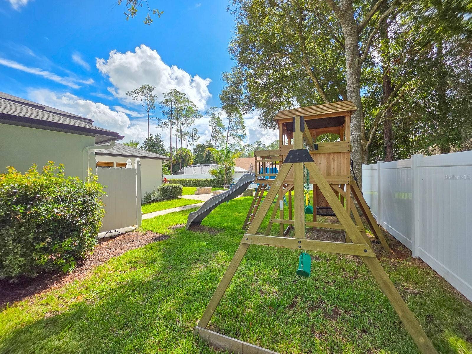 4 BURNING EMBER LANE, Palm Coast, FL 32137