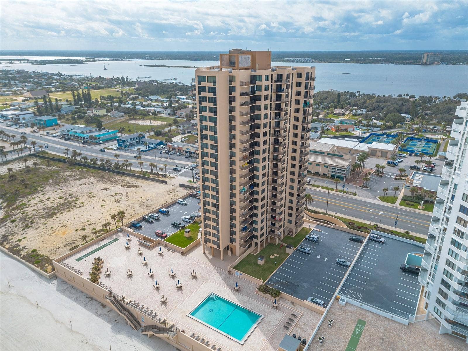 3051 S ATLANTIC AVENUE, #J060, Daytona Beach Shores, FL 32118