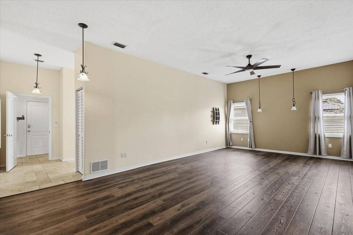 25 BUTTERFIELD DRIVE, Palm Coast, FL 32137