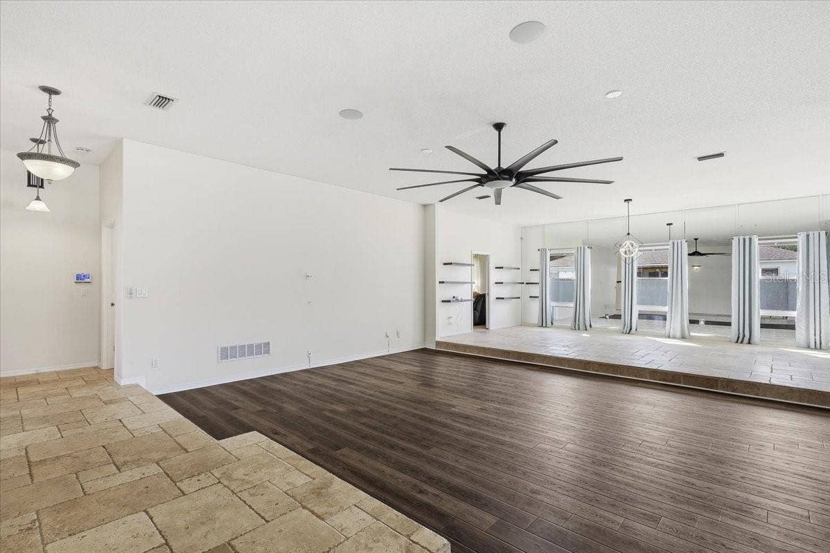 25 BUTTERFIELD DRIVE, Palm Coast, FL 32137