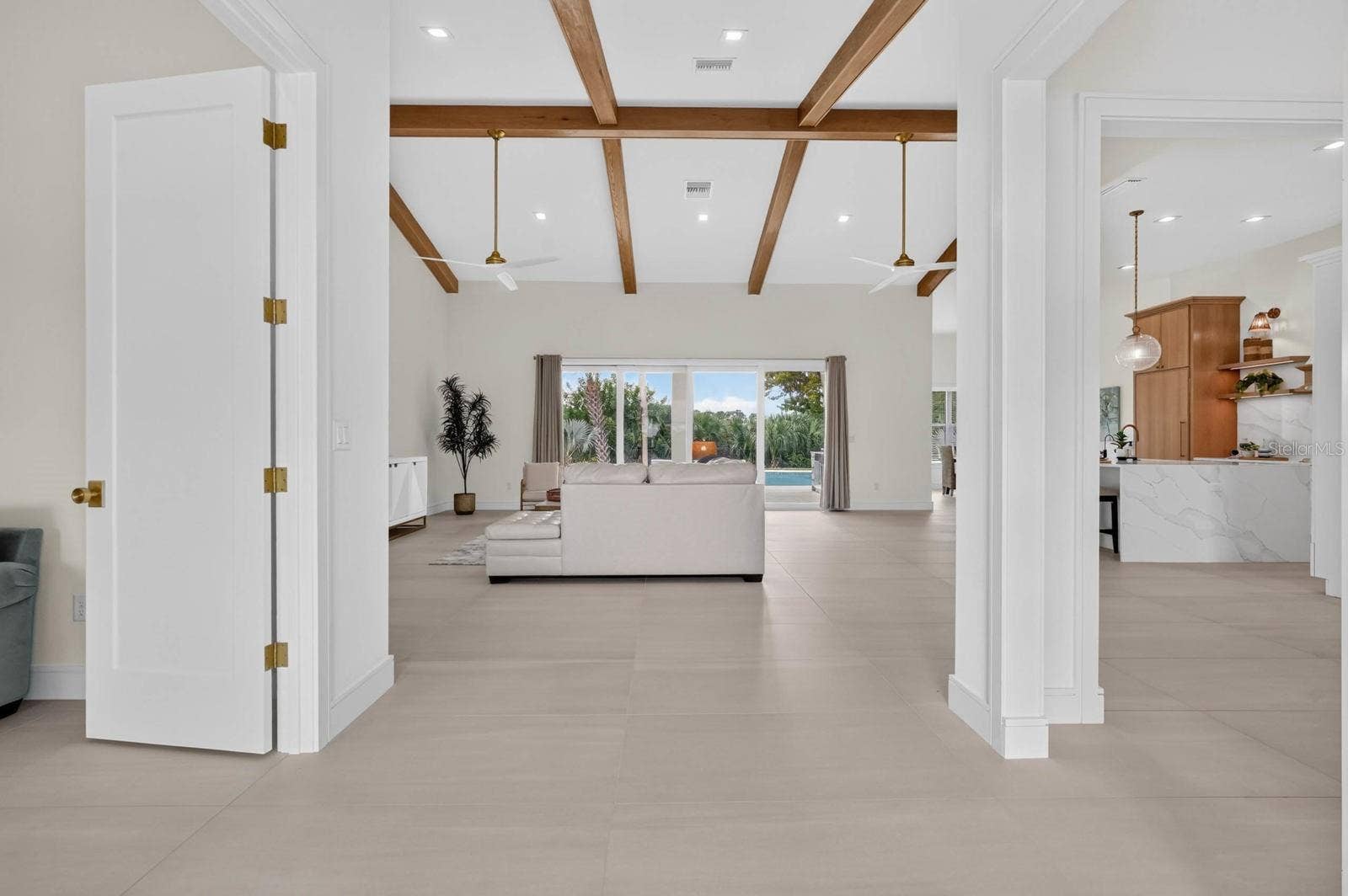 100 LA TOSCANA ROTONDA, Ormond Beach, FL 32174 100 LA TOSCANA ROTONDA, Ormond Beach, FL 32174