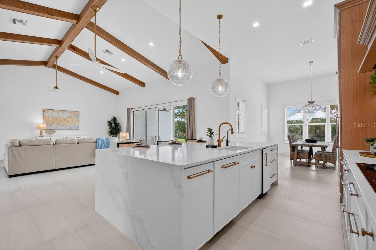 100 LA TOSCANA ROTONDA, Ormond Beach, FL 32174 100 LA TOSCANA ROTONDA, Ormond Beach, FL 32174