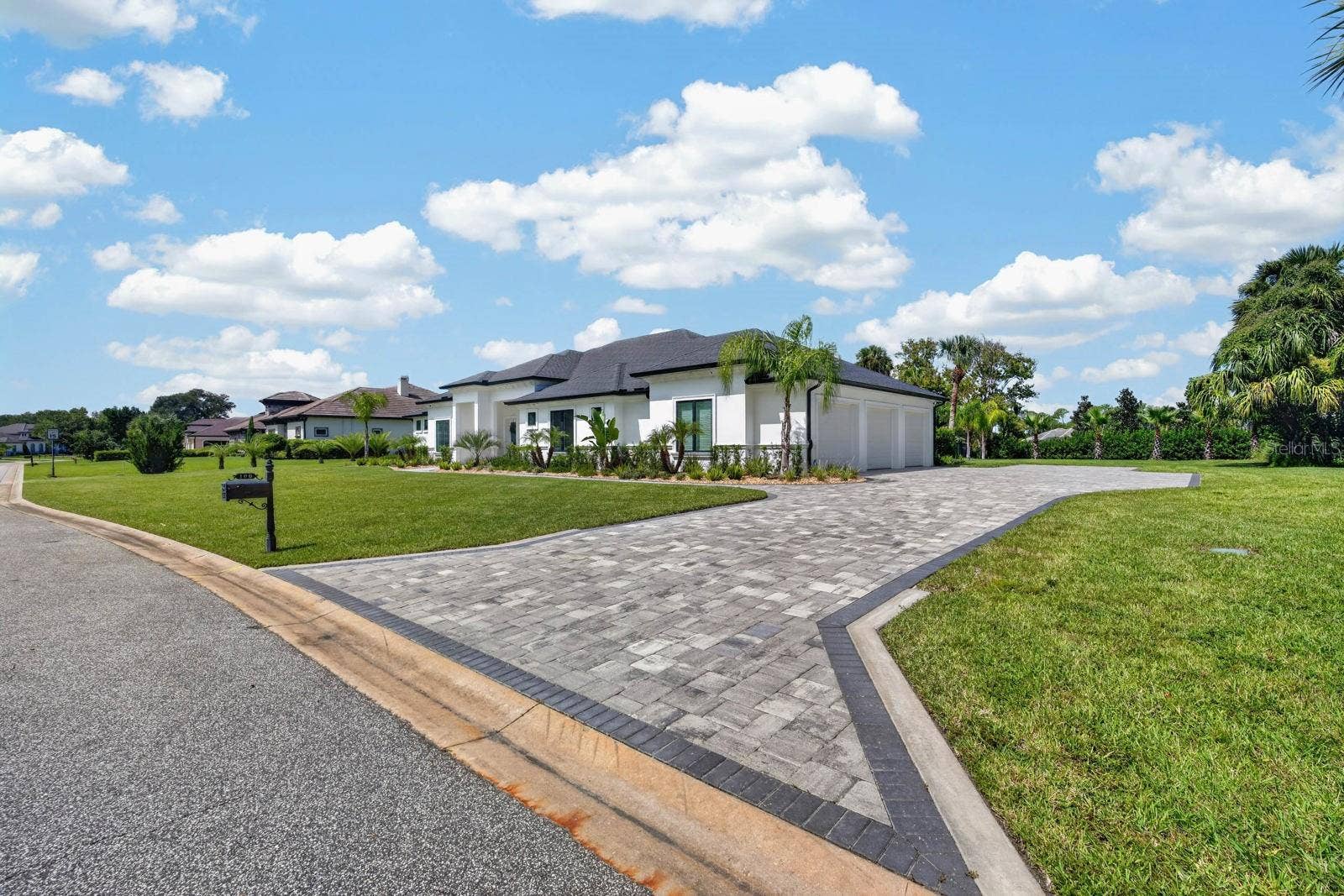 100 LA TOSCANA ROTONDA, Ormond Beach, FL 32174 100 LA TOSCANA ROTONDA, Ormond Beach, FL 32174