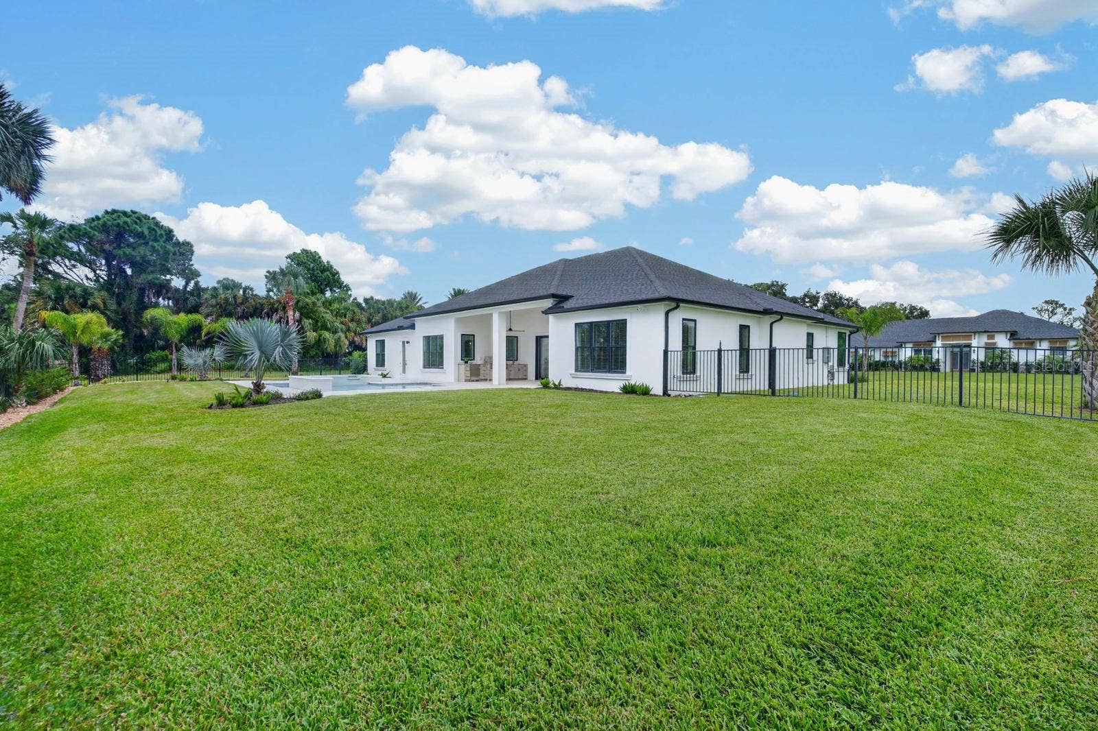100 LA TOSCANA ROTONDA, Ormond Beach, FL 32174 100 LA TOSCANA ROTONDA, Ormond Beach, FL 32174