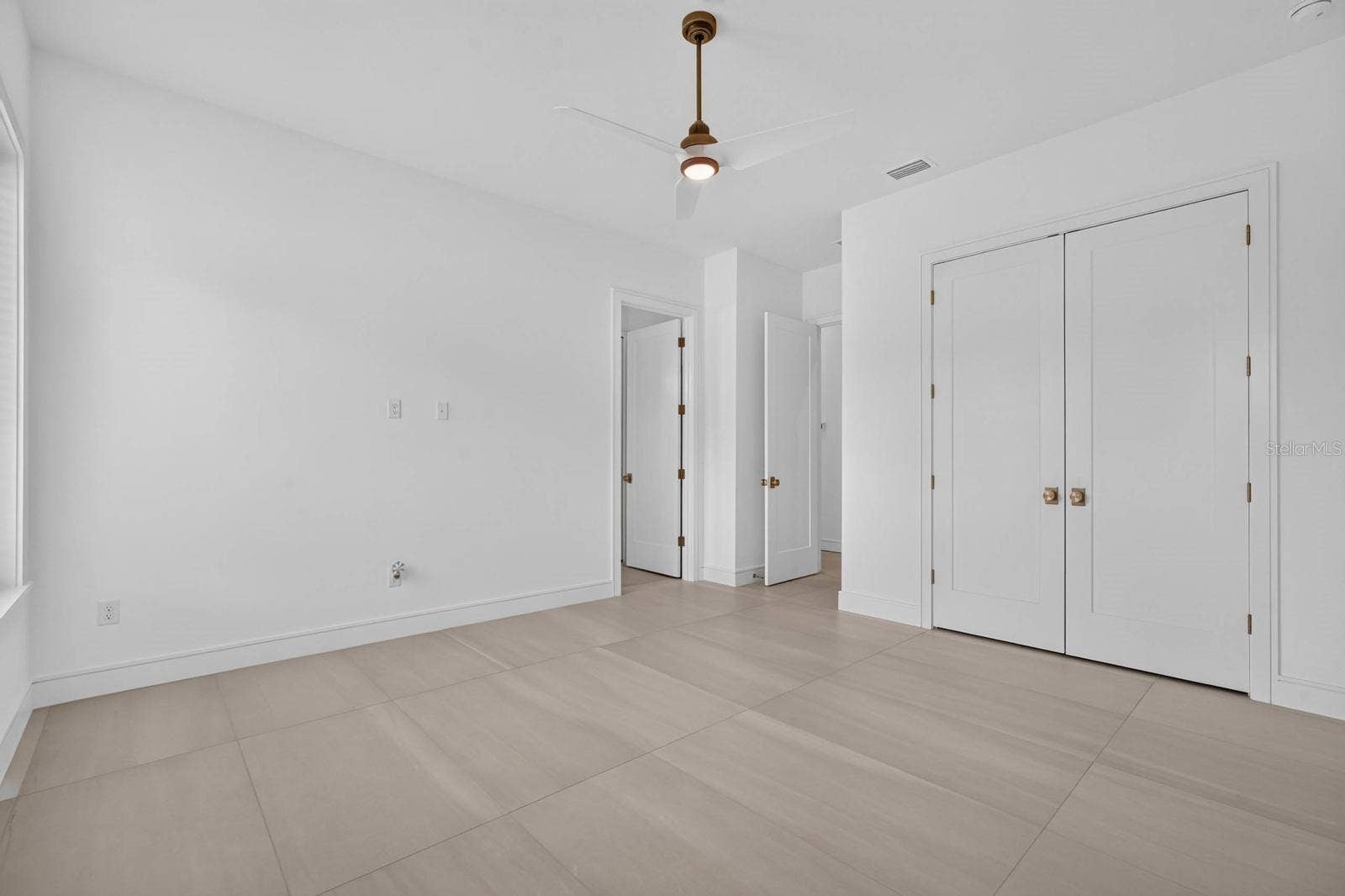 100 LA TOSCANA ROTONDA, Ormond Beach, FL 32174 100 LA TOSCANA ROTONDA, Ormond Beach, FL 32174