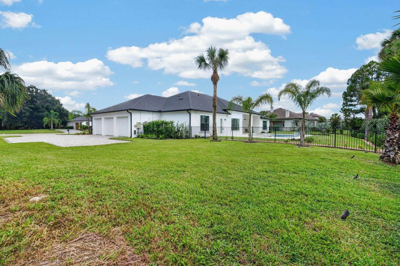 100 LA TOSCANA ROTONDA, Ormond Beach, FL 32174 100 LA TOSCANA ROTONDA, Ormond Beach, FL 32174