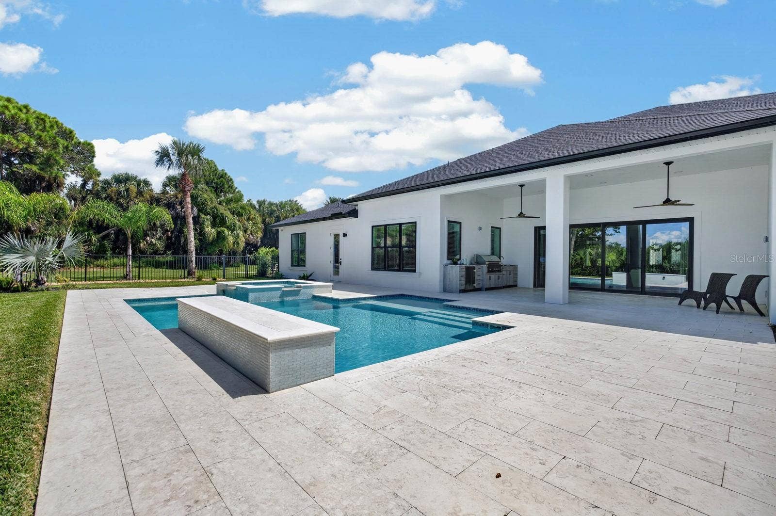 100 LA TOSCANA ROTONDA, Ormond Beach, FL 32174 100 LA TOSCANA ROTONDA, Ormond Beach, FL 32174