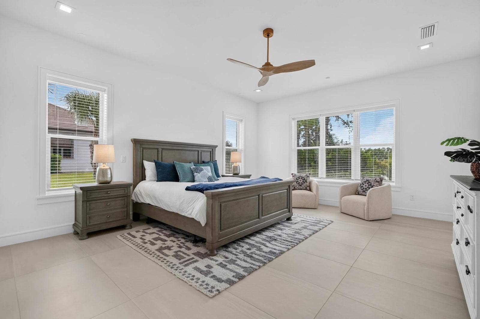 100 LA TOSCANA ROTONDA, Ormond Beach, FL 32174 100 LA TOSCANA ROTONDA, Ormond Beach, FL 32174