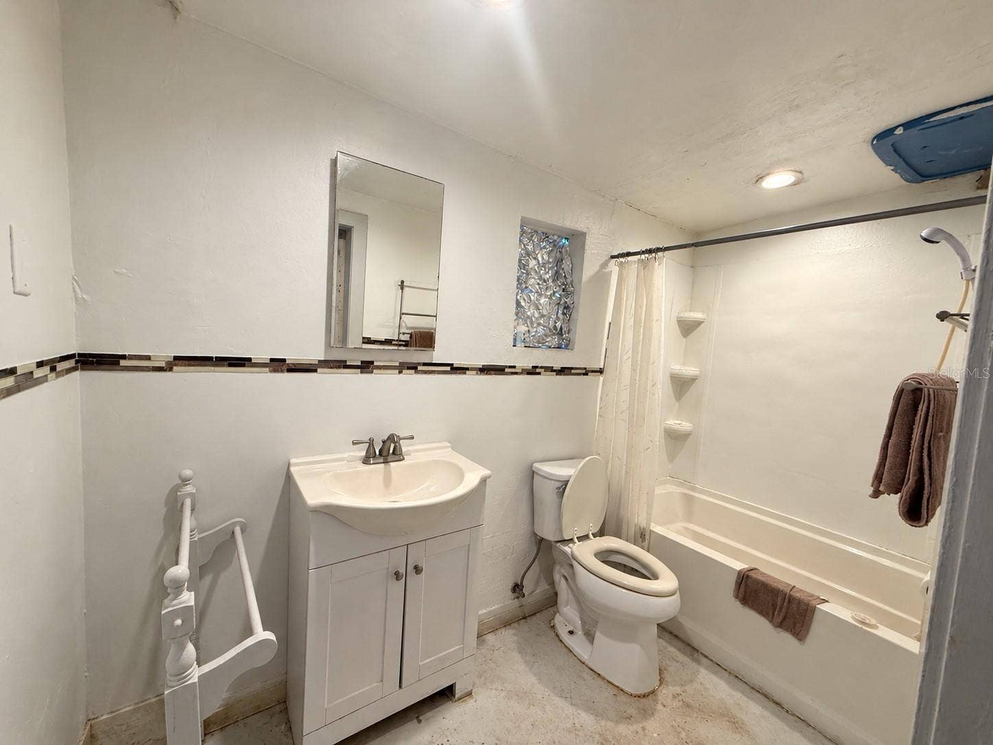 18523 NW 231ST STREET, High Springs, FL 32643 18523 NW 231ST STREET, High Springs, FL 32643