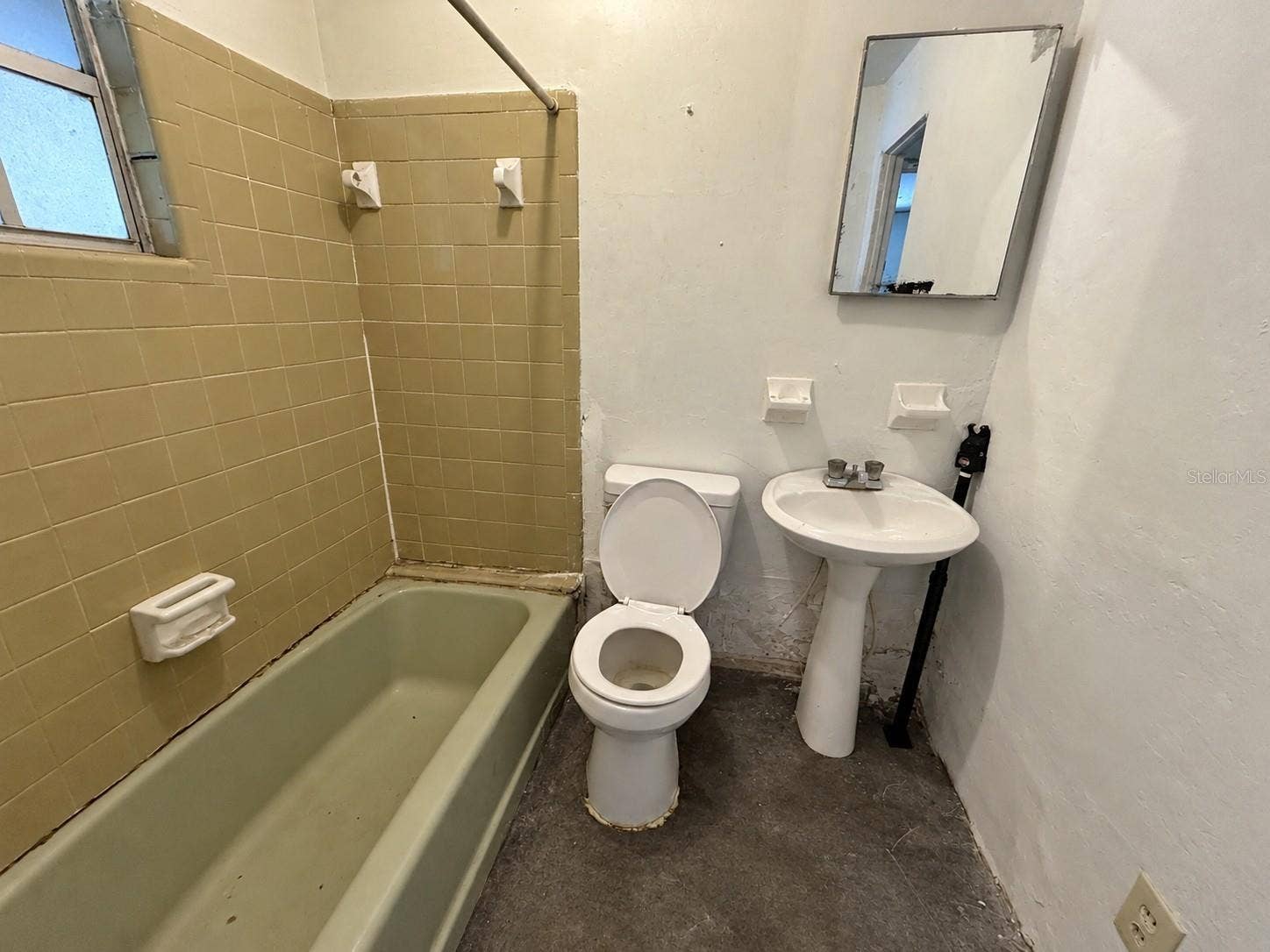 18523 NW 231ST STREET, High Springs, FL 32643 18523 NW 231ST STREET, High Springs, FL 32643