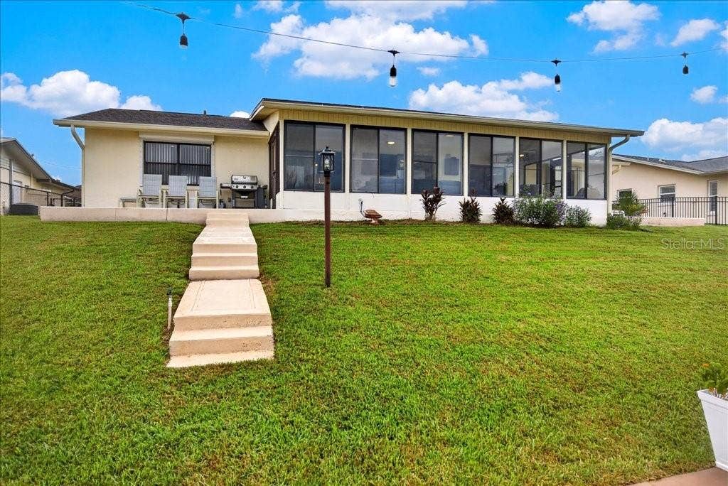 26 CLAYMONT COURT S, Palm Coast, FL 32137