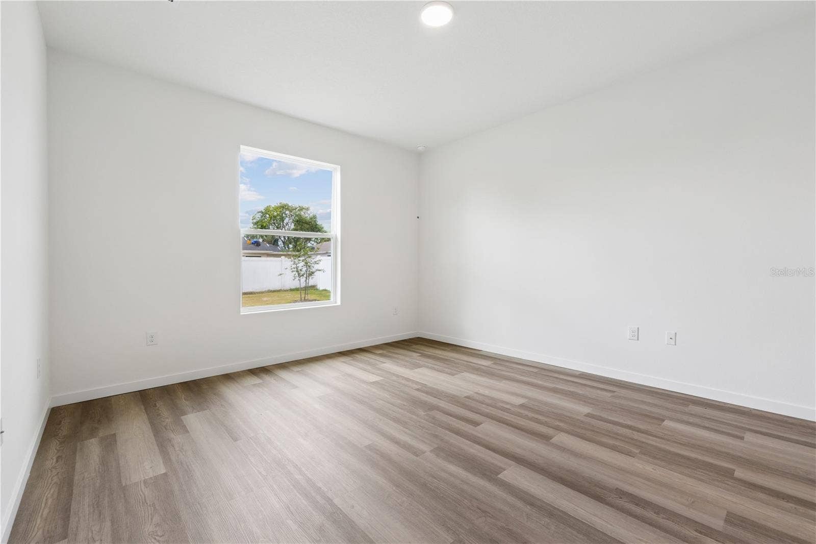 68 LAKE SUCCESS DRIVE, Palm Coast, FL 32137 Photo is of a completed model; actual colors and finishes may vary.