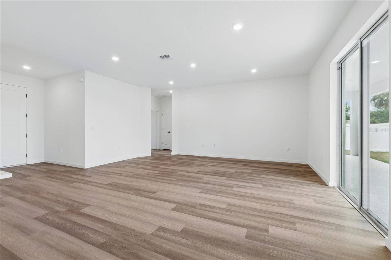68 LAKE SUCCESS DRIVE, Palm Coast, FL 32137 Photo is of a completed model; actual colors and finishes may vary.
