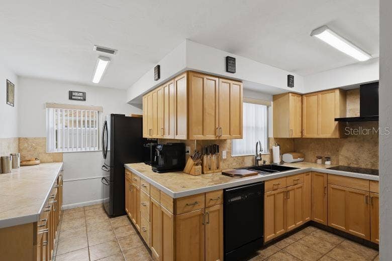 49 FRONTIER DRIVE, Palm Coast, FL 32137 49 FRONTIER DRIVE, Palm Coast, FL 32137