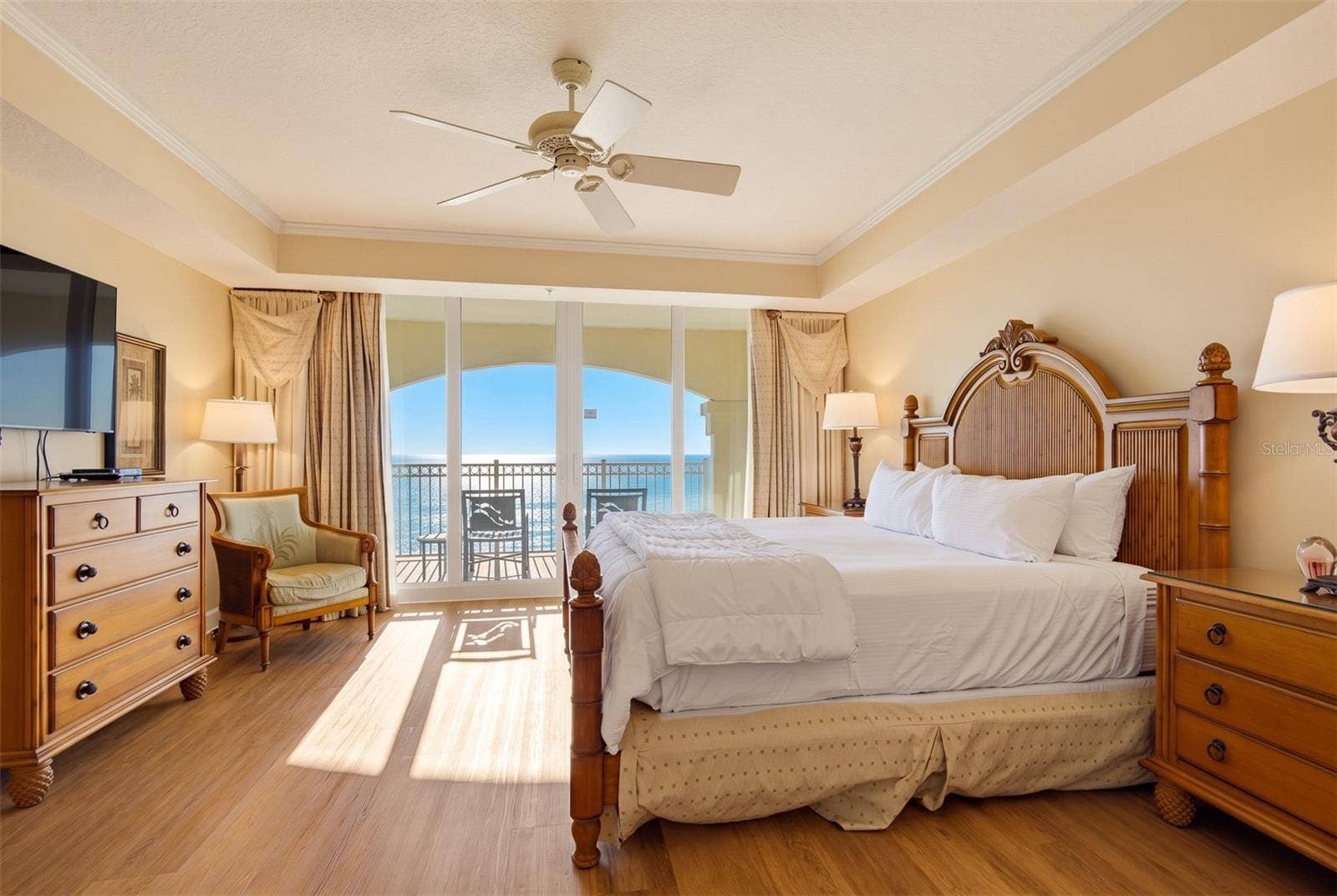 200 OCEAN CREST DRIVE, #1012, Palm Coast, FL 32137 200 OCEAN CREST DRIVE, #1012, Palm Coast, FL 32137