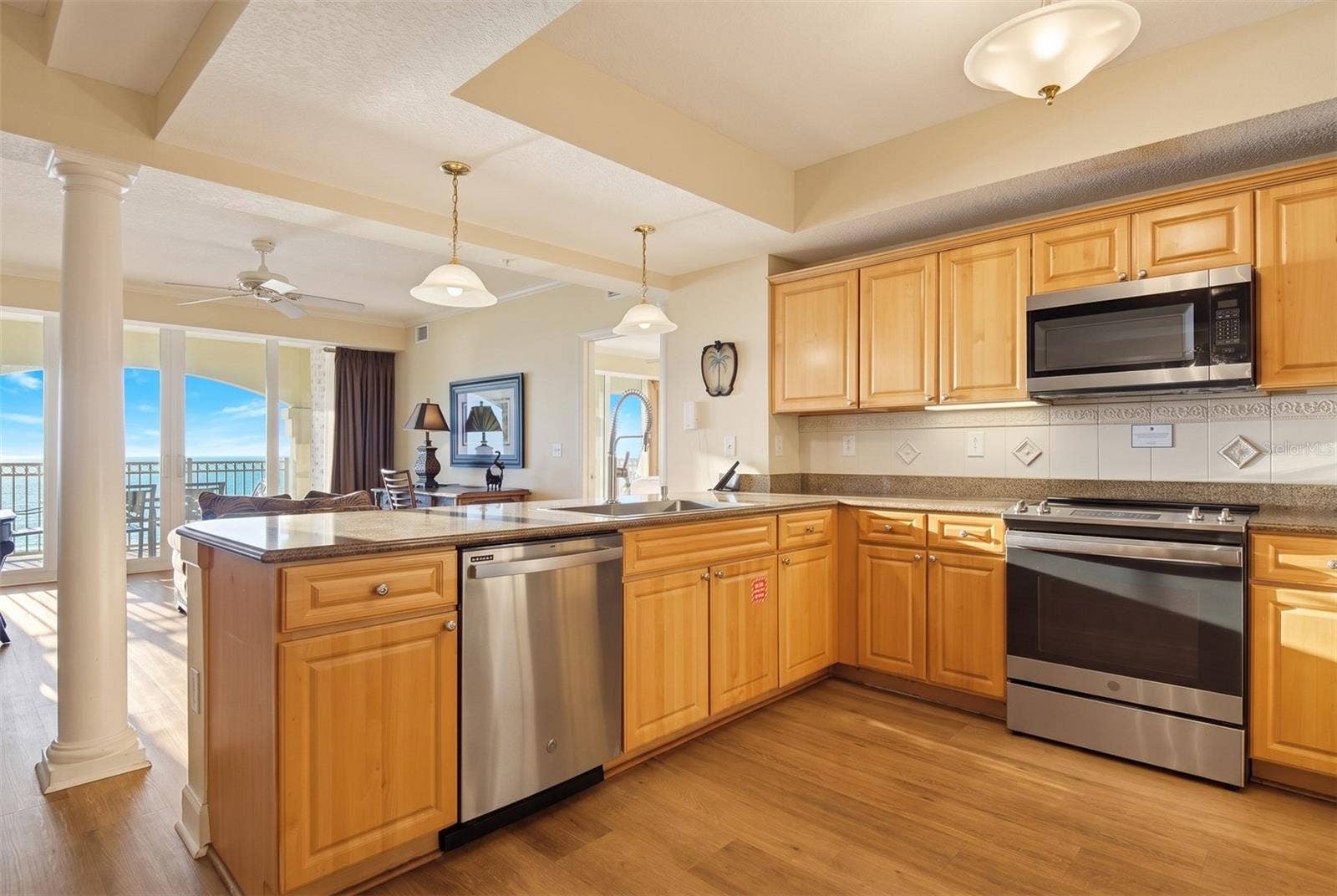 200 OCEAN CREST DRIVE, #1012, Palm Coast, FL 32137 200 OCEAN CREST DRIVE, #1012, Palm Coast, FL 32137