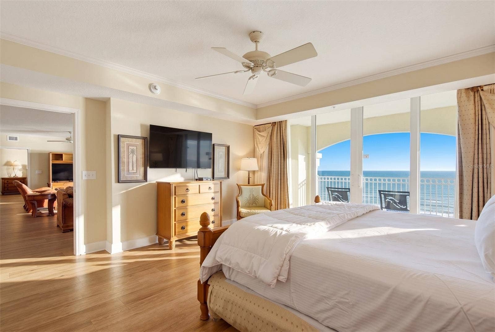 200 OCEAN CREST DRIVE, #1012, Palm Coast, FL 32137 200 OCEAN CREST DRIVE, #1012, Palm Coast, FL 32137