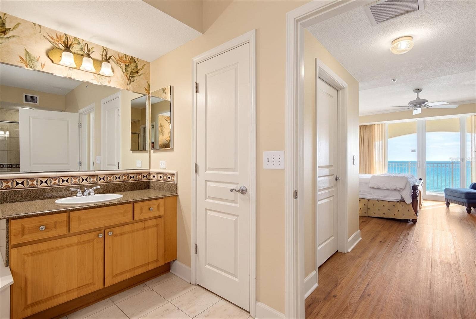 200 OCEAN CREST DRIVE, #1012, Palm Coast, FL 32137 200 OCEAN CREST DRIVE, #1012, Palm Coast, FL 32137