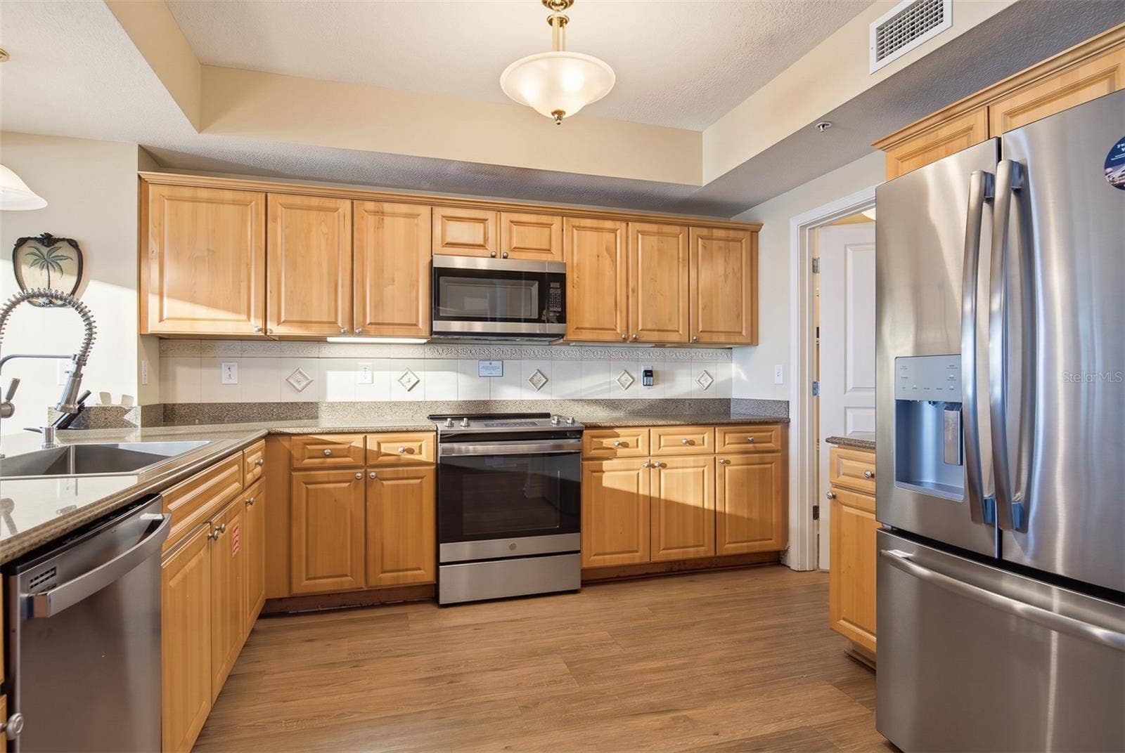 200 OCEAN CREST DRIVE, #1012, Palm Coast, FL 32137 200 OCEAN CREST DRIVE, #1012, Palm Coast, FL 32137