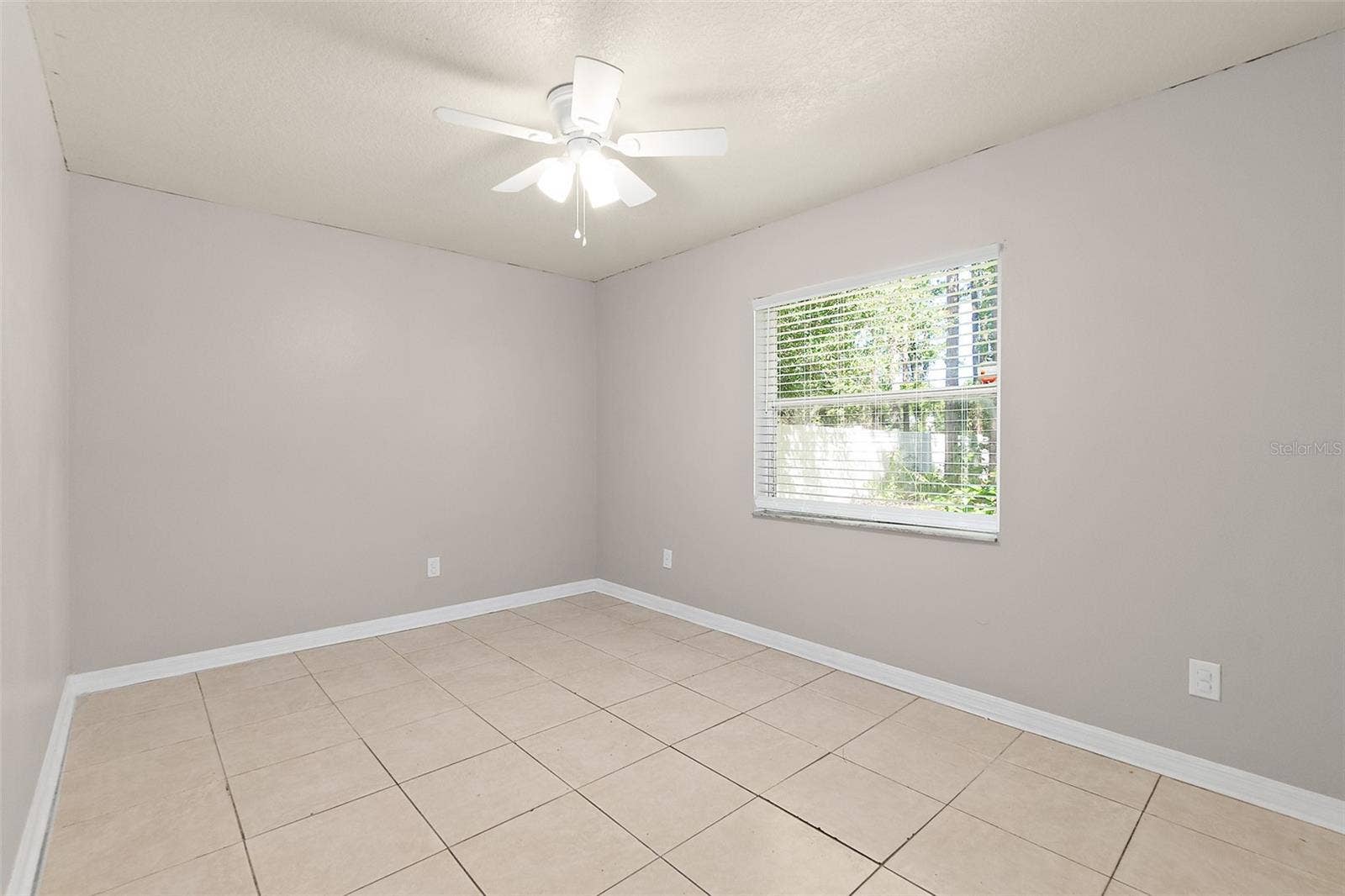 53 BIRCHWOOD DRIVE, Palm Coast, FL 32137 53 BIRCHWOOD DRIVE, Palm Coast, FL 32137
