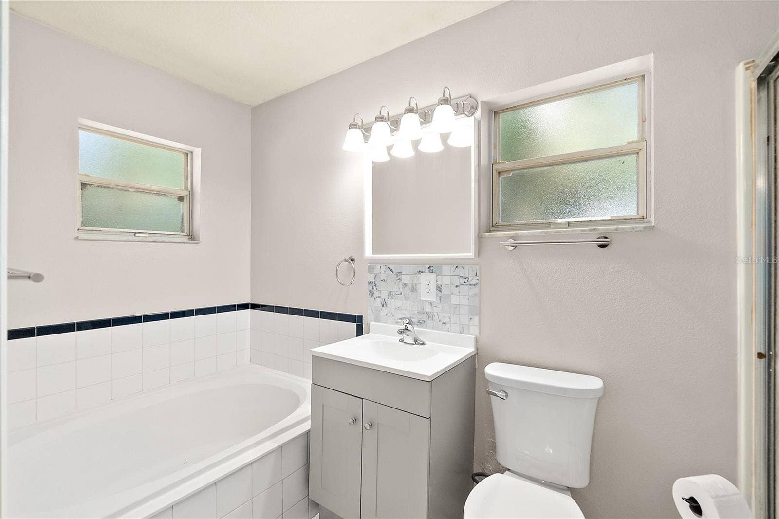 53 BIRCHWOOD DRIVE, Palm Coast, FL 32137 53 BIRCHWOOD DRIVE, Palm Coast, FL 32137