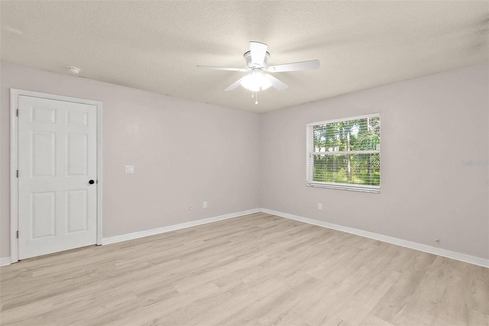 53 BIRCHWOOD DRIVE, Palm Coast, FL 32137 53 BIRCHWOOD DRIVE, Palm Coast, FL 32137