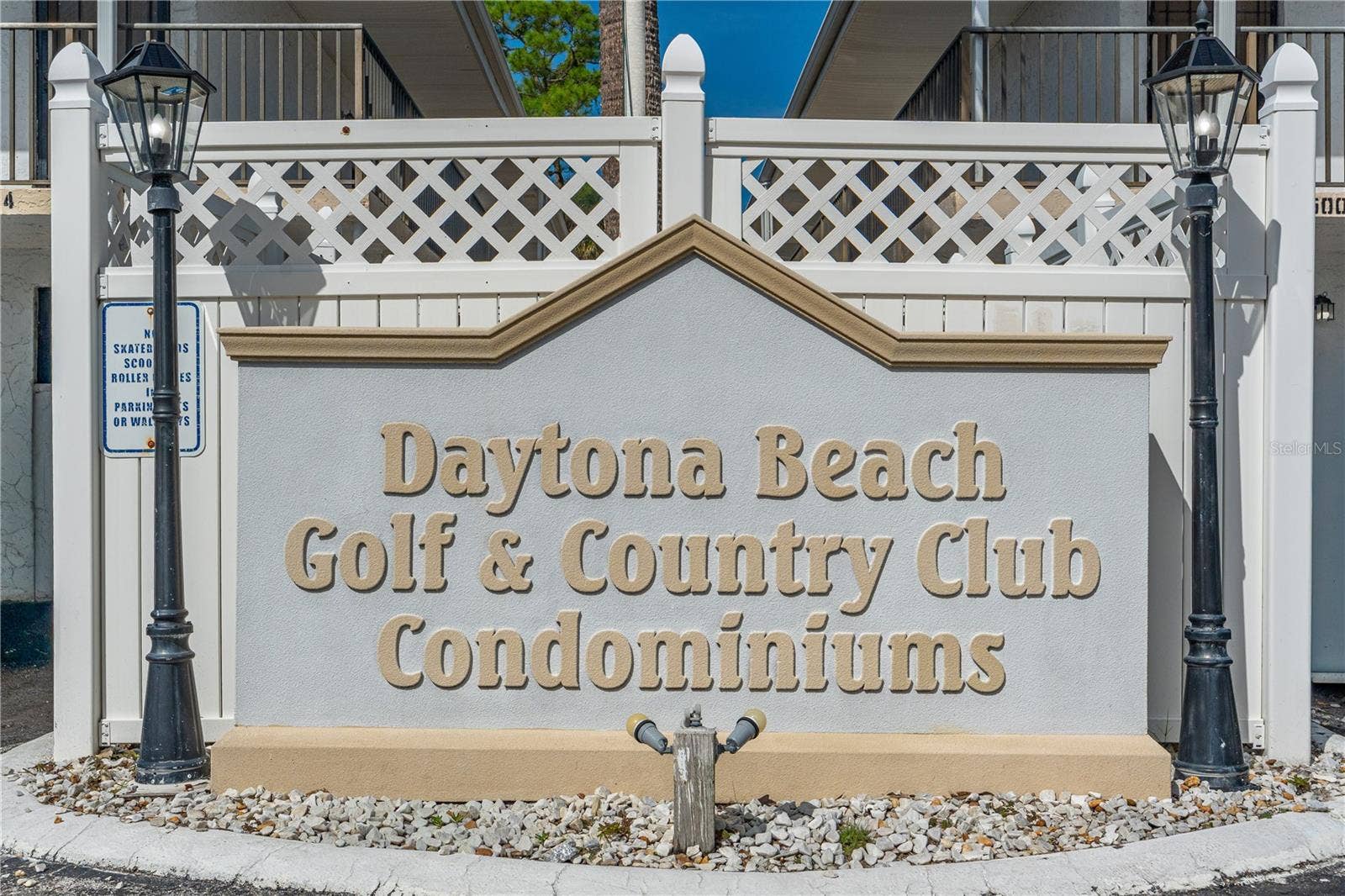 1504 VIRGINIA AVENUE, #204, Daytona Beach, FL 32114 1504 VIRGINIA AVENUE, #204, Daytona Beach, FL 32114