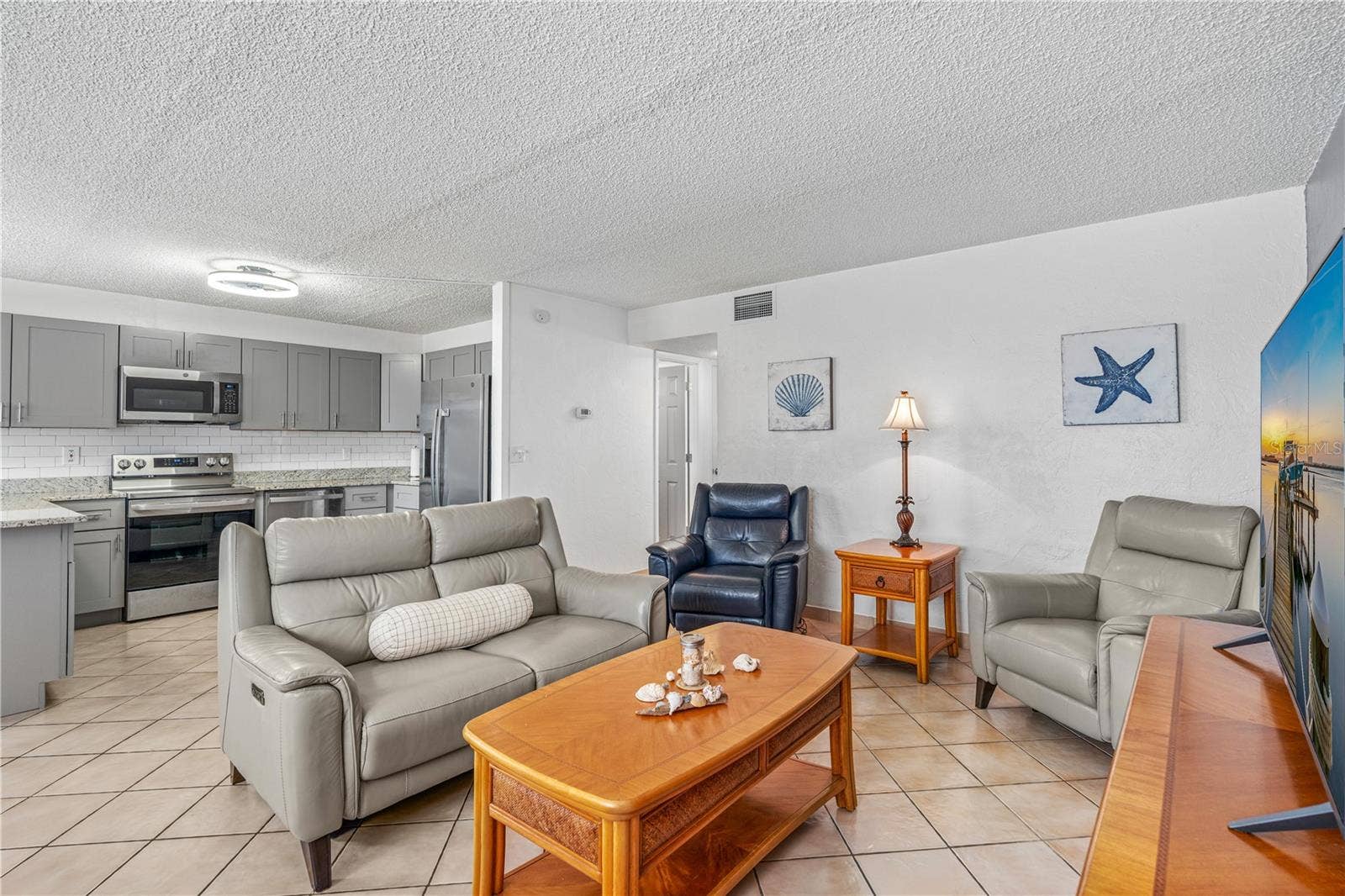 405 N HALIFAX AVENUE, #1050, Daytona Beach, FL 32118 405 N HALIFAX AVENUE, #1050, Daytona Beach, FL 32118