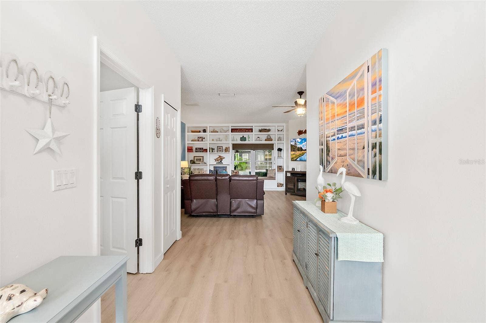 Entry/Foyer