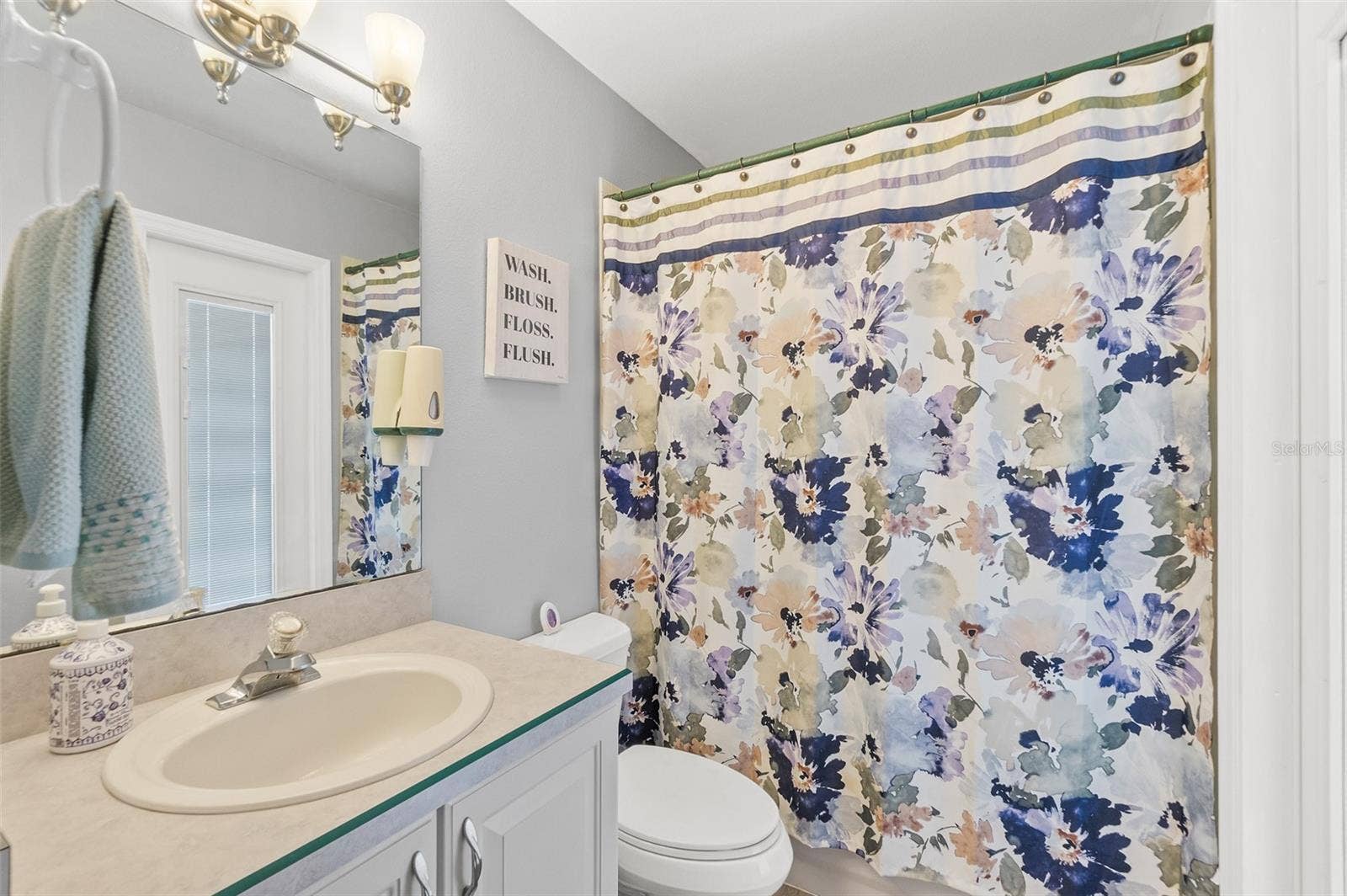 125 PRITCHARD DRIVE, Palm Coast, FL 32164 125 PRITCHARD DRIVE, Palm Coast, FL 32164