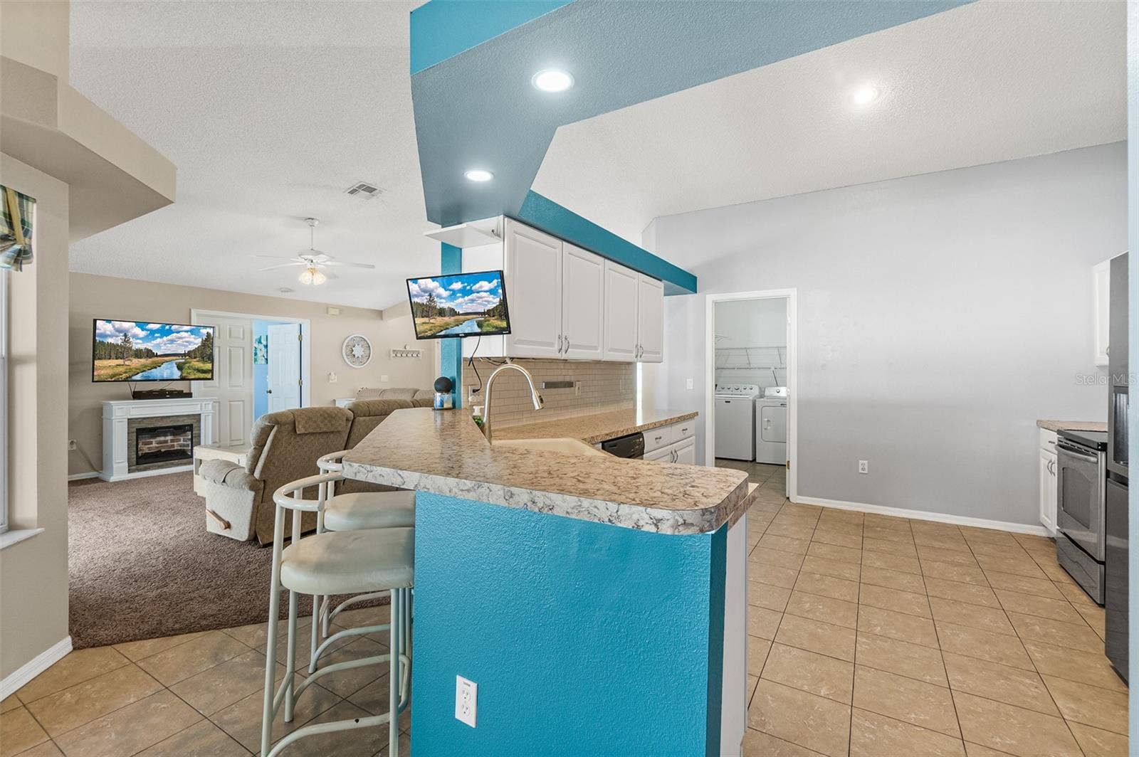 125 PRITCHARD DRIVE, Palm Coast, FL 32164 125 PRITCHARD DRIVE, Palm Coast, FL 32164
