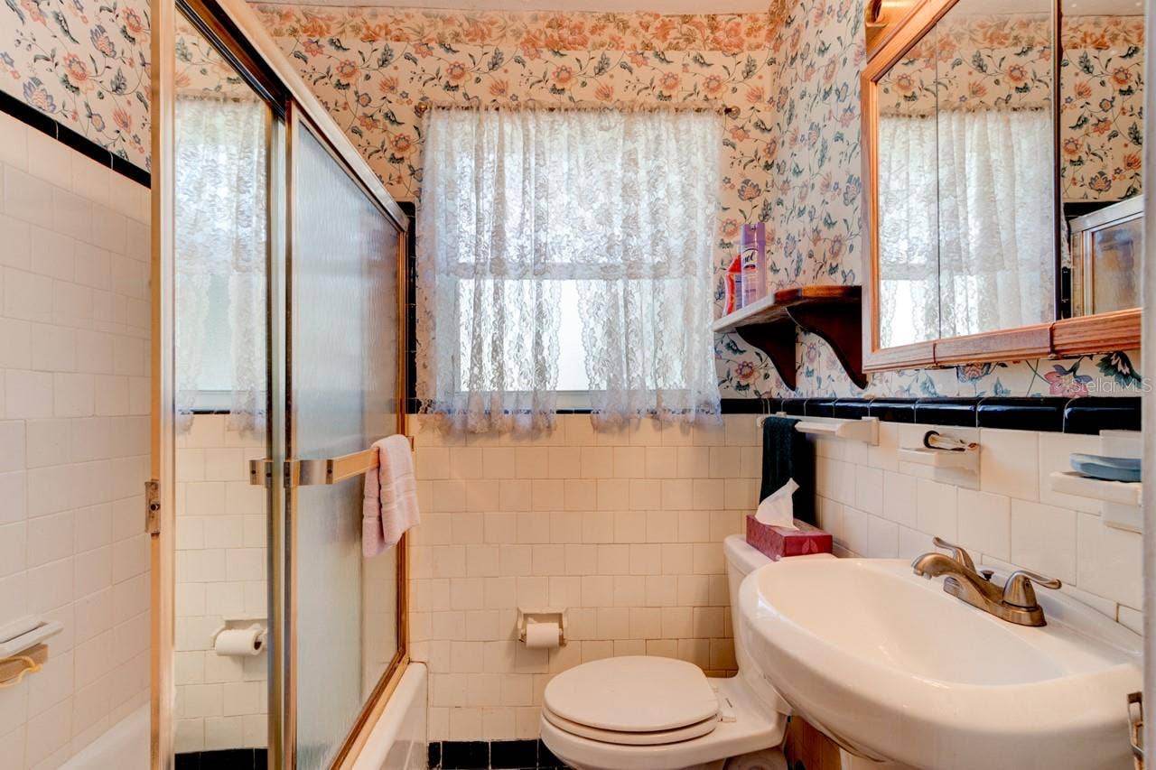 374 PINE ROAD, Ormond Beach, FL 32176 Bathroom 2