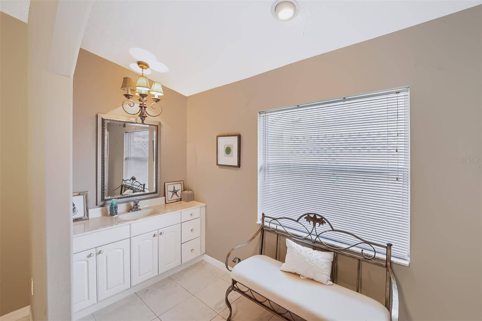8 COLLEEN COURT, Palm Coast, FL 32137