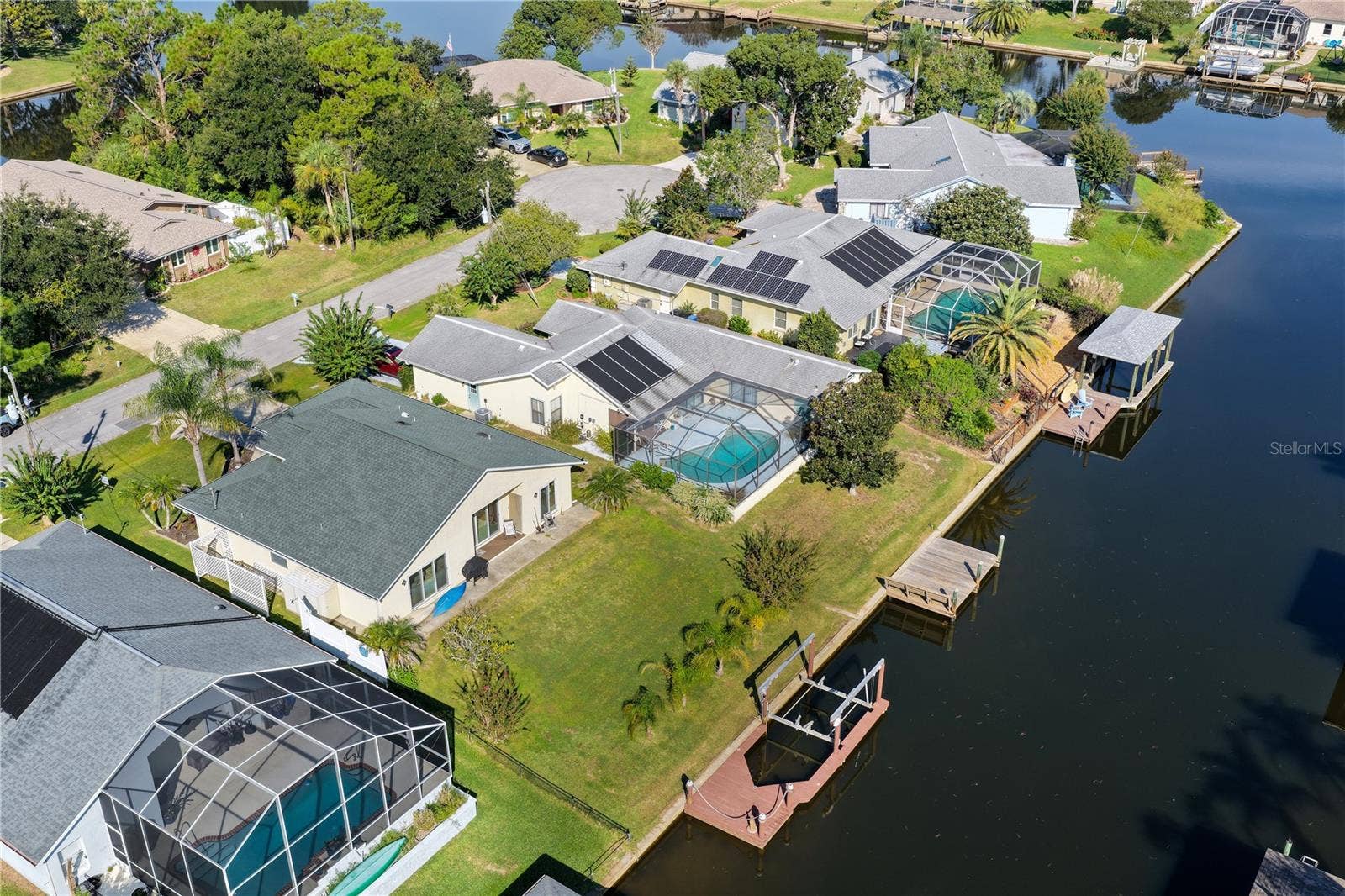 8 COLLEEN COURT, Palm Coast, FL 32137