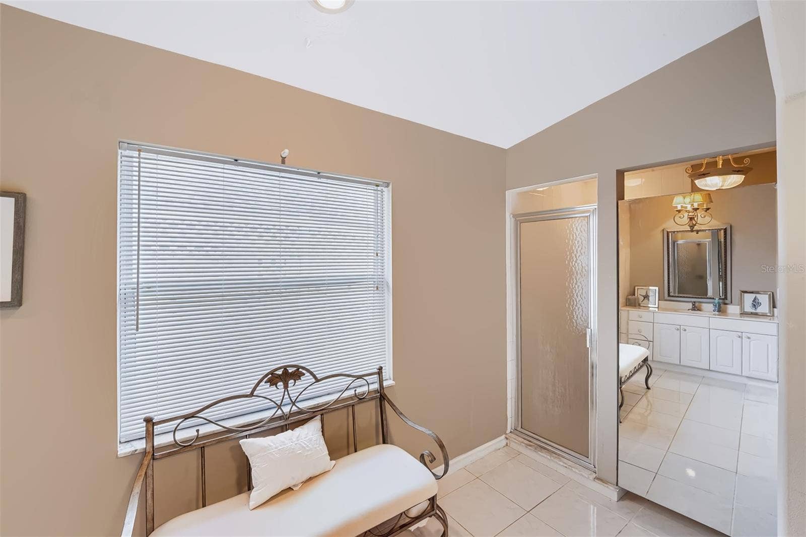 8 COLLEEN COURT, Palm Coast, FL 32137