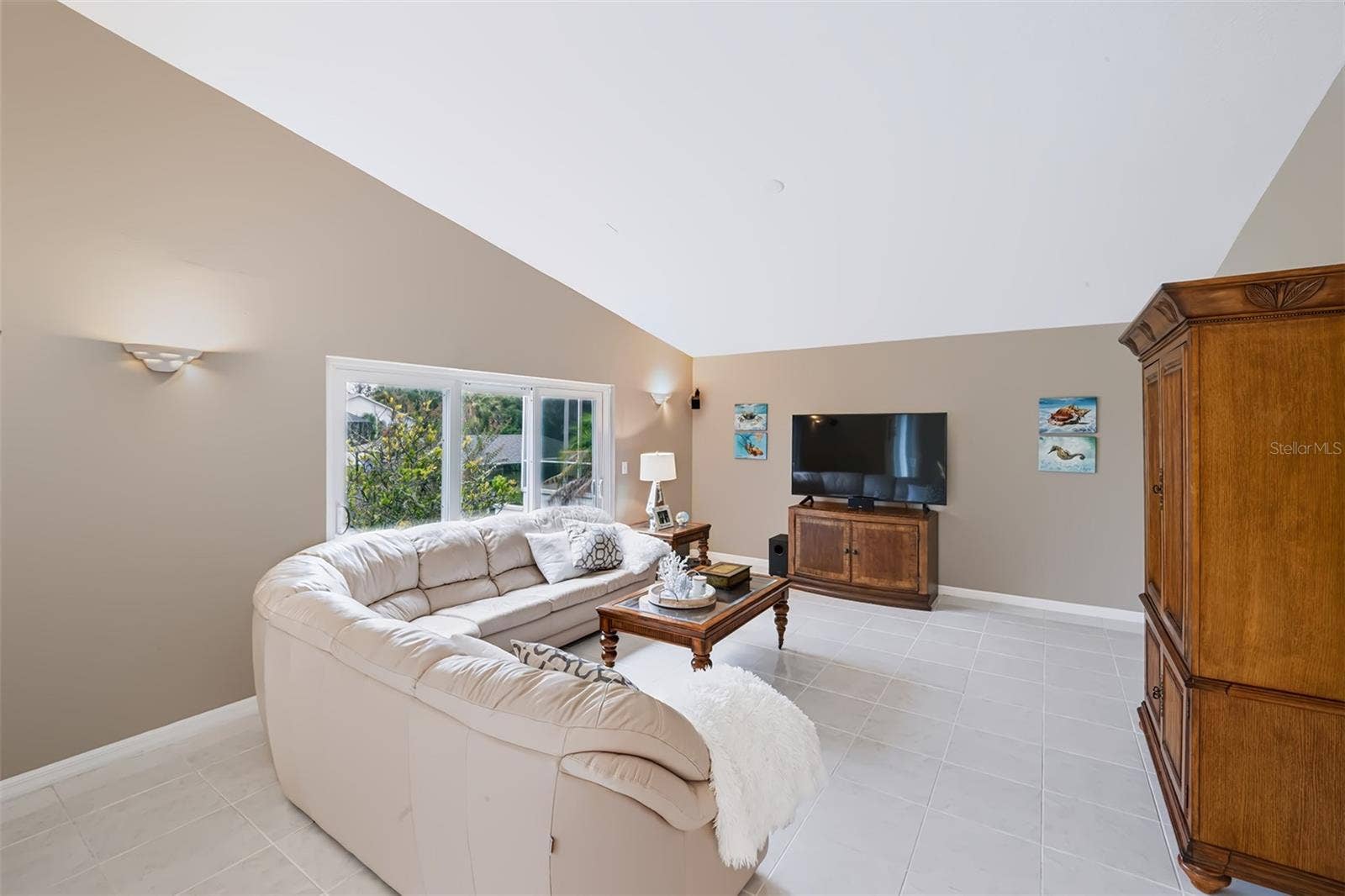 8 COLLEEN COURT, Palm Coast, FL 32137