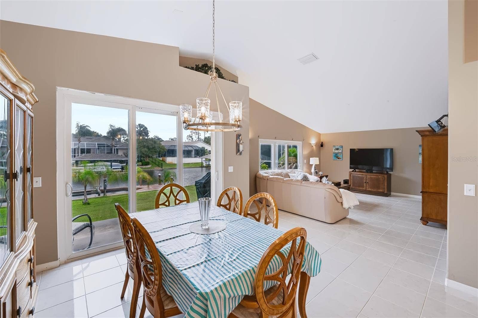 8 COLLEEN COURT, Palm Coast, FL 32137
