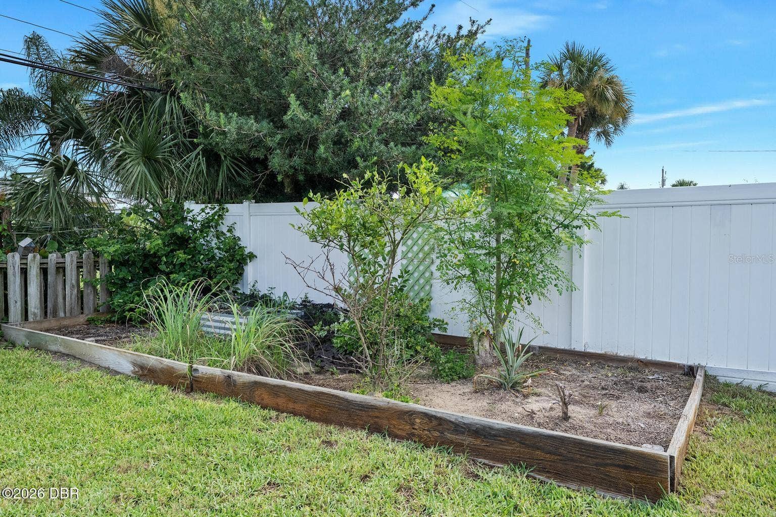 45 LOYOLA DRIVE, Ormond Beach, FL 32176 45 LOYOLA DRIVE, Ormond Beach, FL 32176